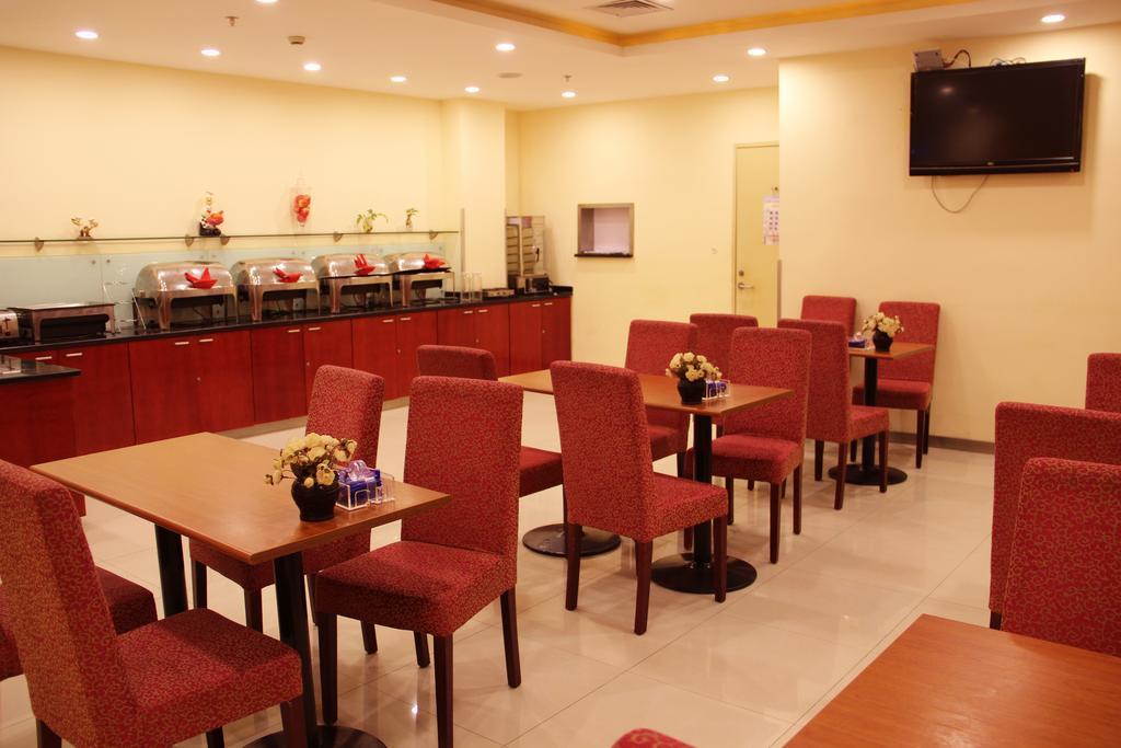 Hanting Hotel Beijing Capital Airport Шуньи Экстерьер фото